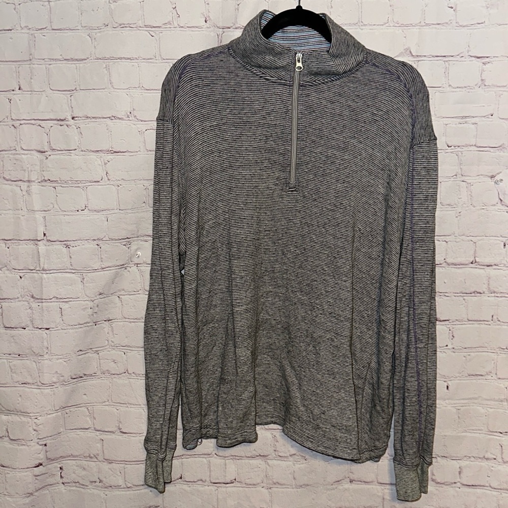 Robert Graham Classic Fit Sweater Size XL